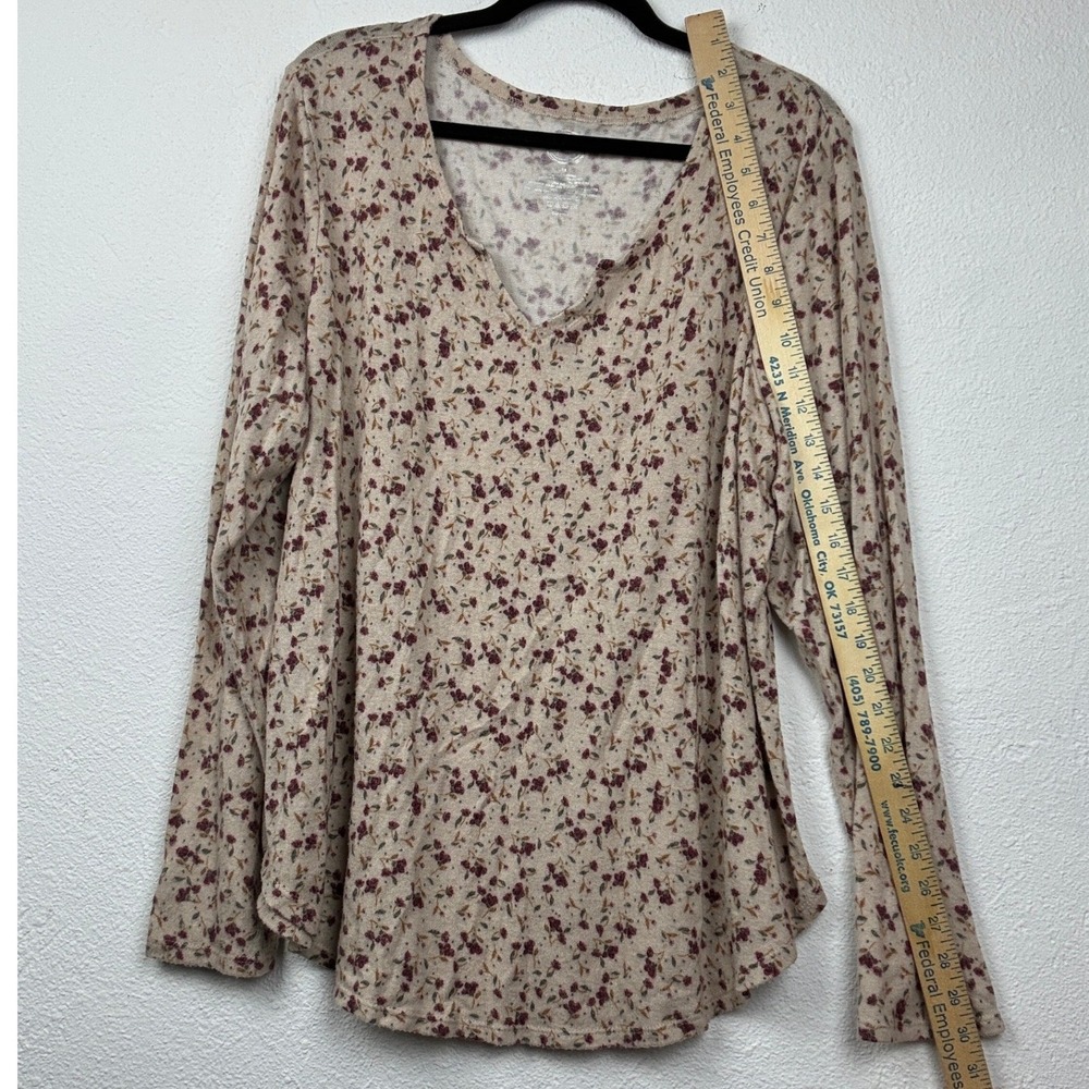 Maurices Cream Floral Long Sleeve Top - 1X - Notched V-Neck Boho Casual Soft - Picture 3 of 10
